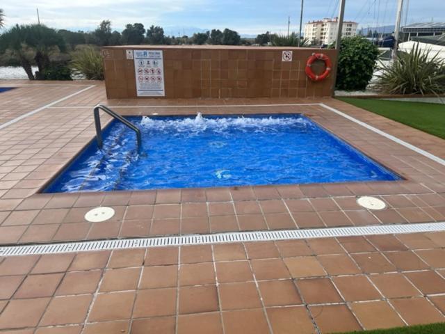 Atico En Port Gran Roses公寓 外观 照片
