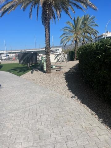 Atico En Port Gran Roses公寓 外观 照片